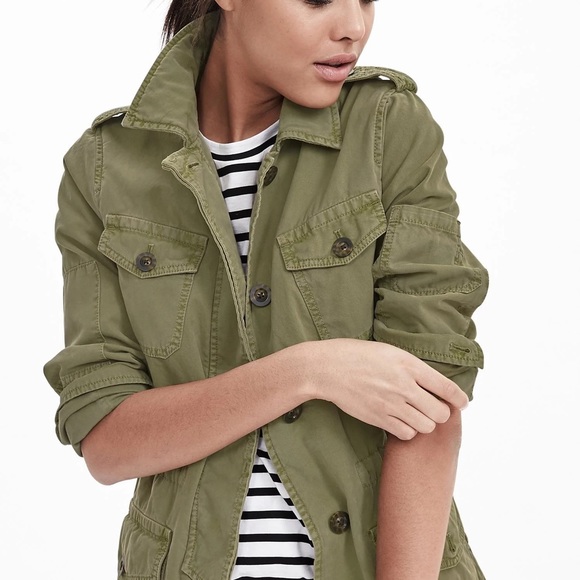 Banana Republic Jackets & Blazers - Banana Republic military style jacket #136873 - Olive green EUC Large Petite